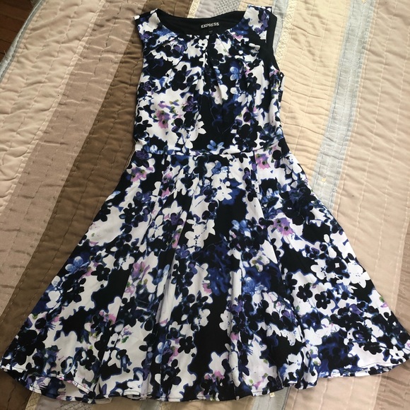 Purple blue and white express dress - Picture 1 of 4